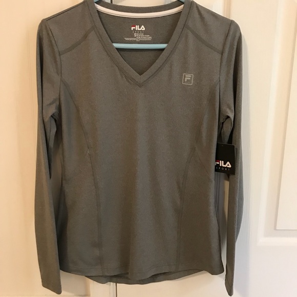 NWT Fila Long Sleeved Tru-Dry Shirt. Size Small - Picture 2 of 8